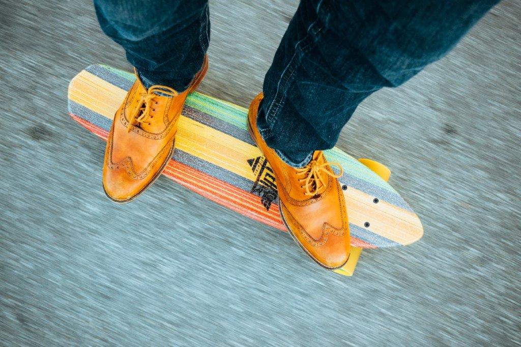 8 important factors to consider before purchasing an electric skateboard