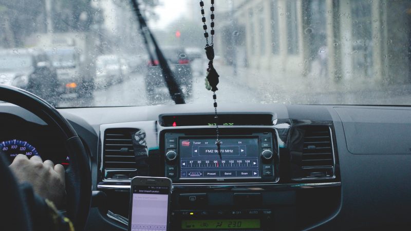 10 Uber and Lyft safety tips everyone should know