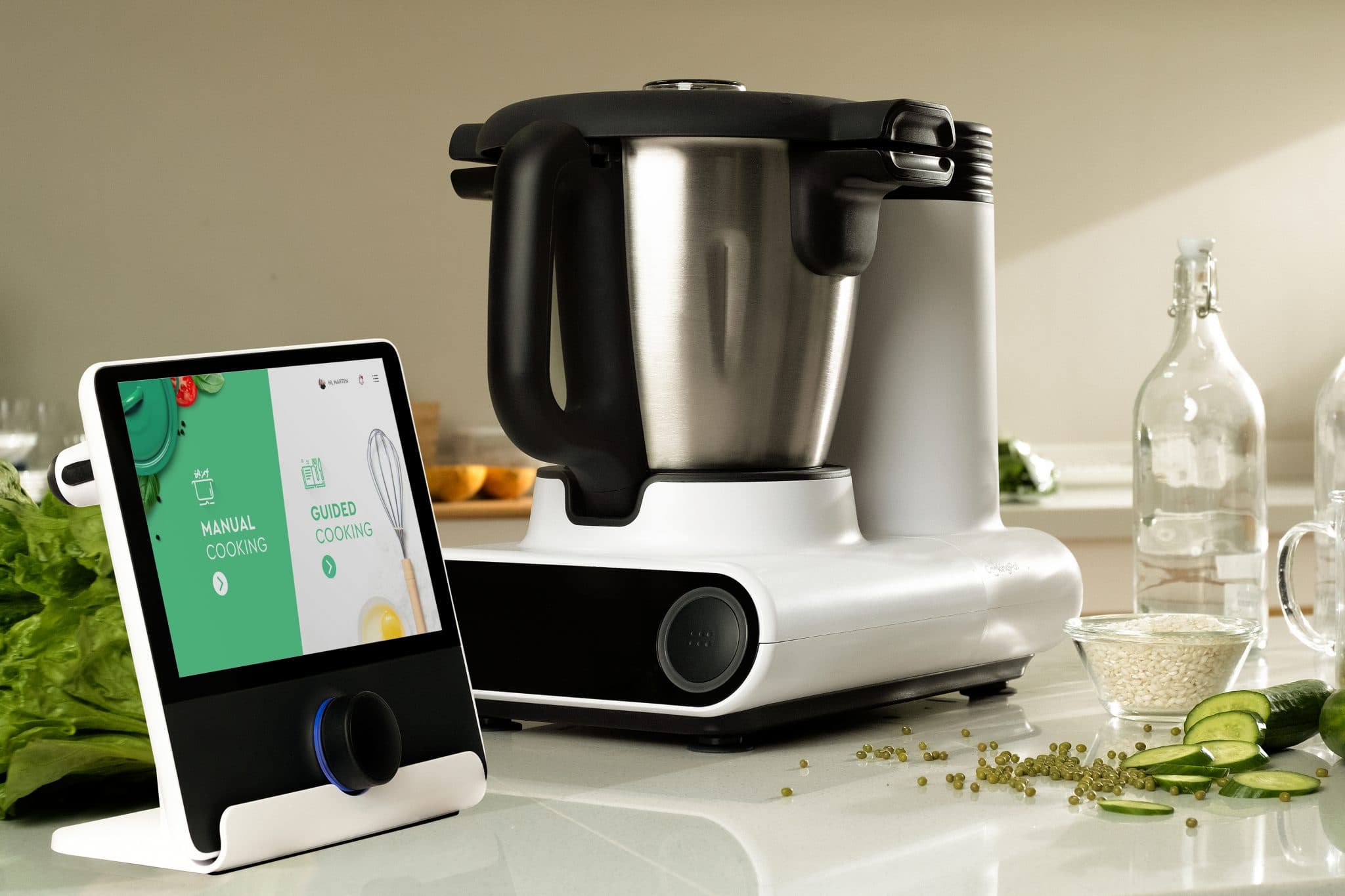 Julia is the autonomous cooking system we have been waiting for! CES 2020