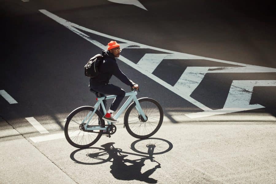 vanmoof on street